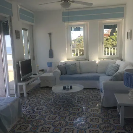 Apartament L'attico Di Anna San Remo